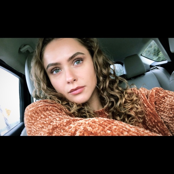 Meet your Posher, Grace - Picture 1 of 1